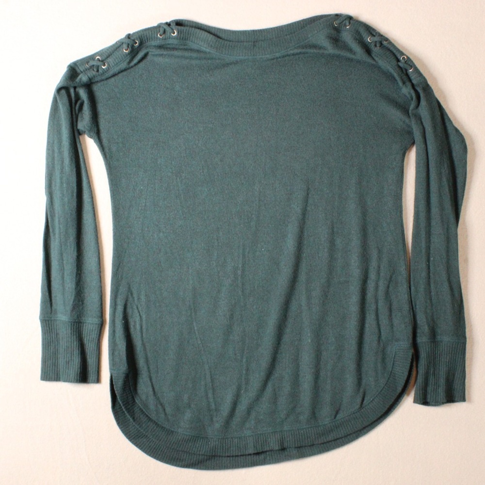 Maurices Women's M Green Knit Pullover‎ Sweater Long Sleeve Lace-Up Shoulder Top